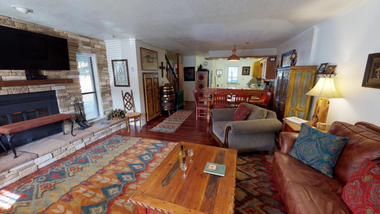 Claim Jumper 8 Townhouse With High Speed Wifi Apartamento Red River Exterior foto